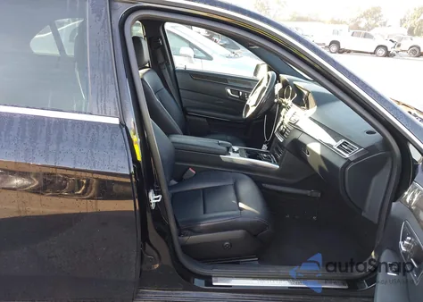 2014 Mercedes-Benz E 350 z USA, uszkodzony, nr VIN WDDHF5KB1EA837456